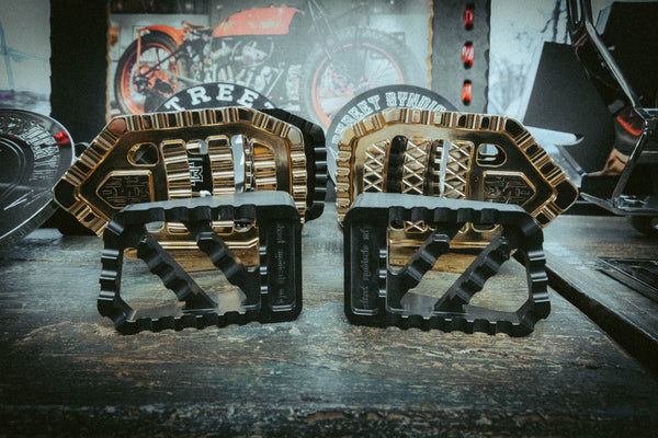 Foot pegs